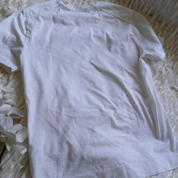 Murano Masterpiece Collection 'Boy  Blowing Bubble' Liquid Luxury T-shirt - Picture 4 of 10